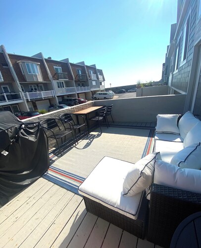 Brand-new Luxury oceanfront townhouse in Sea Bright – 200 Feet from the Beach