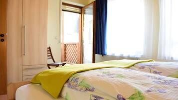2 chambres, fer et planche Ă  repasser, Wi-Fi, draps fournis