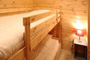 1 habitación y ropa de cama 