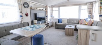V9 Ty Mawr Holiday Park