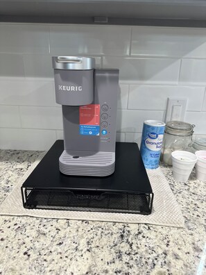 Kaffee und/oder Kaffeemaschine