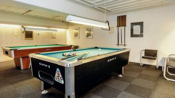 Apartment | Game room