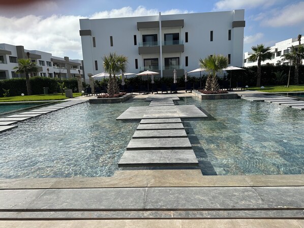 Pool - New luxury apartment (Dar bouazza)