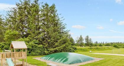 6 Person Holiday Home on a Holiday Park in Hanstholm