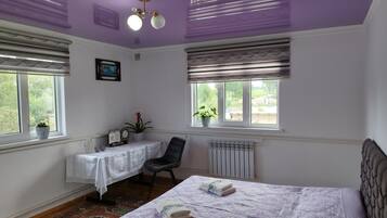 スタンダード ダブルルーム マウンテンビュー | 遮光カーテン、防音設備、アイロン / アイロン台、WiFi (無料)