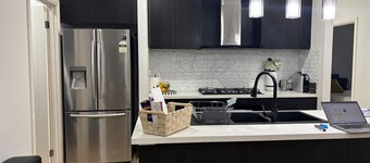 Lux 4BR Retreat, Pet-Friendly