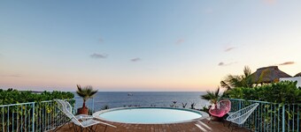 Oceanfront 2-bedroom luxury at La Escondida - Relax & Enjoy!