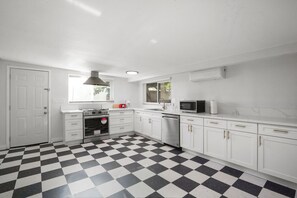 Microwave, oven, stovetop, dishwasher