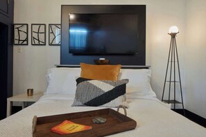 1 bedroom, iron/ironing board, travel cot, WiFi