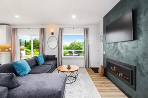 Classic House, Bay View | Living area