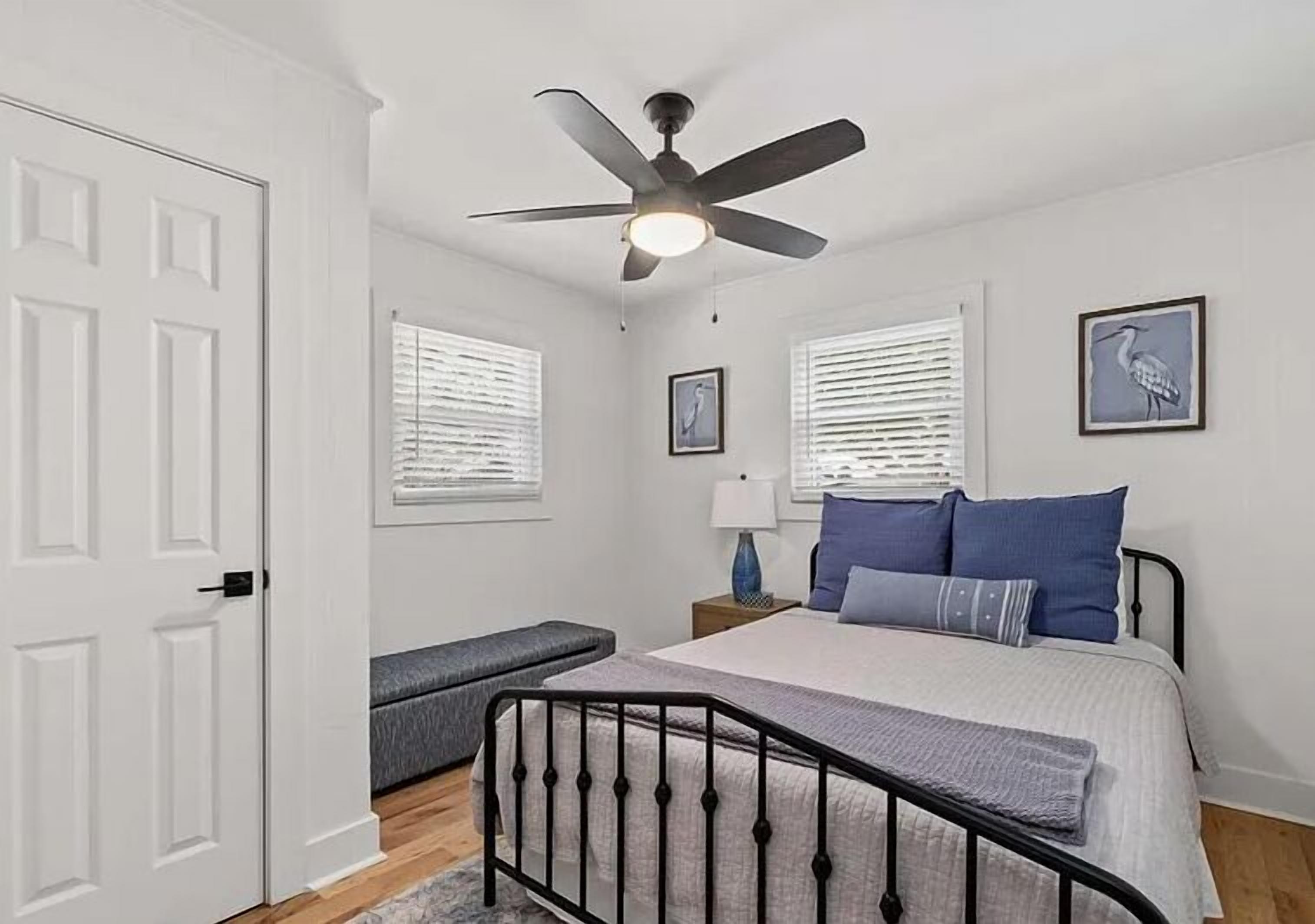 4 bedrooms, iron/ironing board, free WiFi, bed sheets