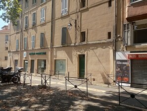 Exterior - Apartment in historic downtown Aix/Provence (Aix-en-Provence)