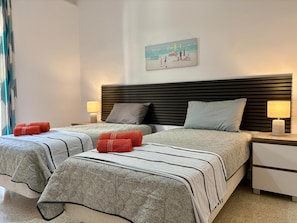 1 chambre, fer et planche à repasser, Wi-Fi, draps fournis