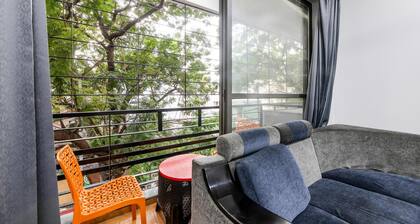 Diamond Suites Service Apartment