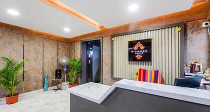 Diamond Suites Service Apartment