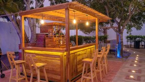 Bar (in der Unterkunft)