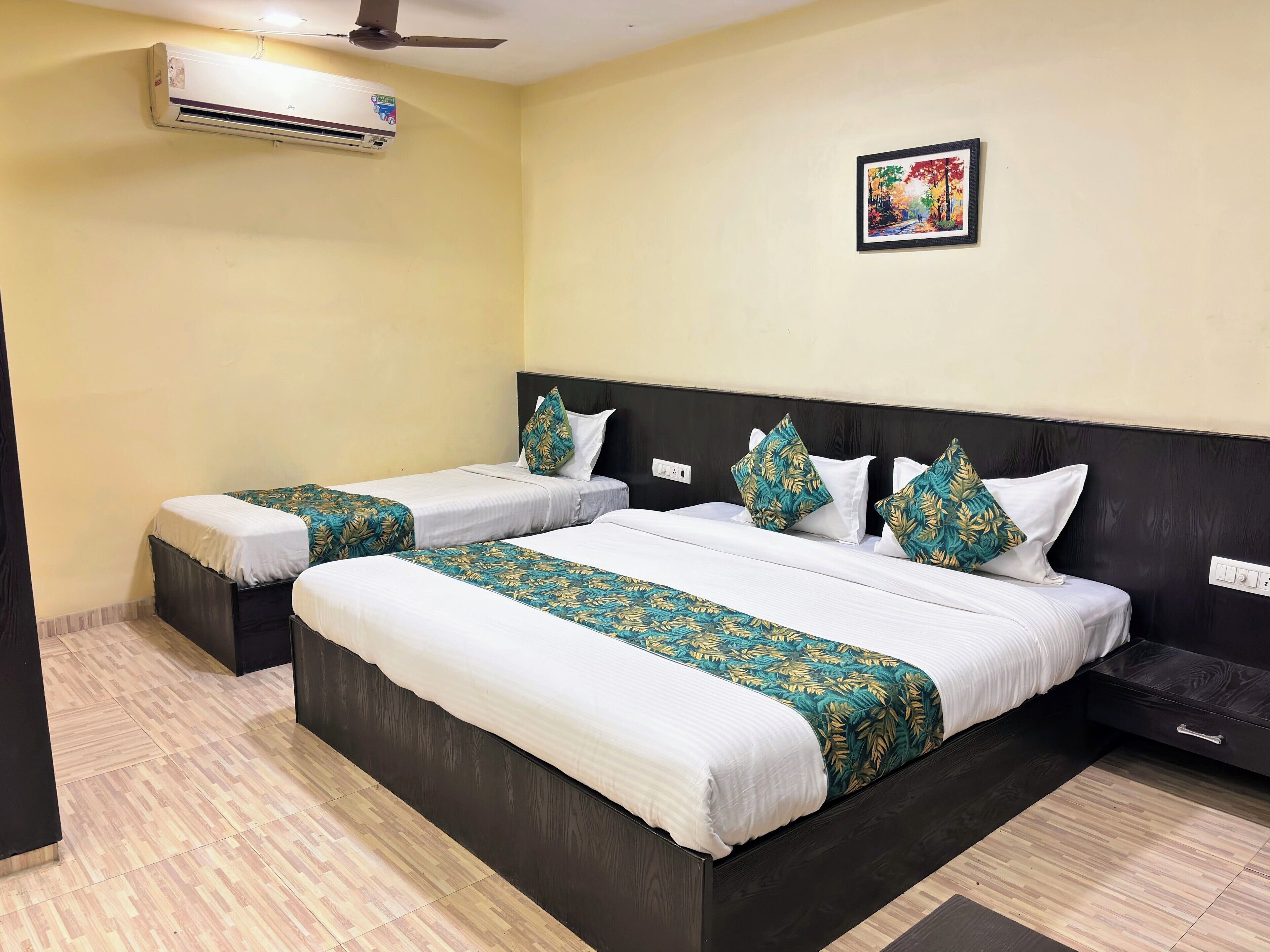 Premium Studio Suite, City View