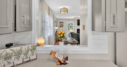 Charming 2-bedroom townhome in great location offering all the comforts of home.