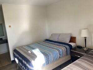 Basic Double Room | Free WiFi