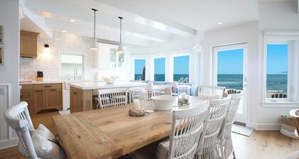 Beachside Luxury – Oceanfront - The Shoreline - 4-bedroom house with WiFi and AC