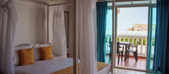 Hotel 3 Banderas Manzanillo del Mar