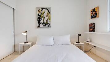 1 bedroom, iron/ironing board, free WiFi, bed sheets