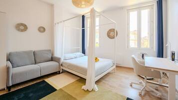 1 dormitorio, escritorio, Internet y ropa de cama