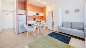 Interior - Sun & Colors studio - 100m of harbour (La Seyne-sur-Mer)