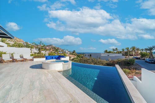 Casa "La Chula" w/amazing ocean view and Concierge