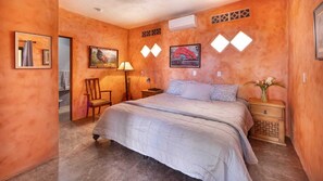 6 habitaciones, tabla de planchar con plancha, wifi y ropa de cama