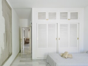 7 quartos, ferros/tábuas de passar roupa, Wi-Fi de cortesia