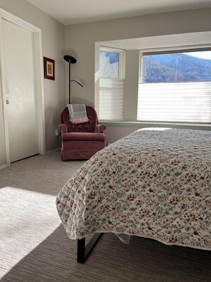 3 Schlafzimmer, Schreibtisch, Bügeleisen/Bügelbrett, kostenloses WLAN