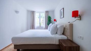 1 slaapkamer, een bureau, een strijkplank/strijkijzer, gratis wifi