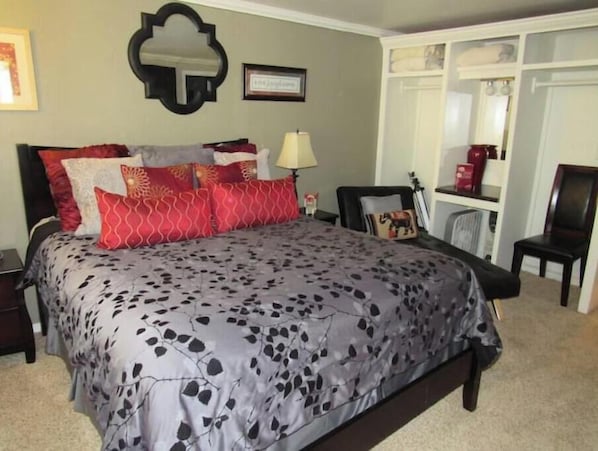 5 bedrooms, free WiFi, bed sheets