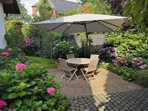 Comfortable and quiet apartment in a great location with parking space