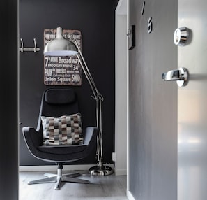 Single Room | Individually decorated, individually furnished, desk, laptop workspace