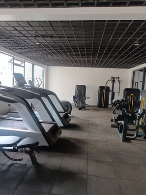 Fitness facility - Charming 1-bedroom apartment in delightful Ruaka with WiFi, fitness room (Ruaka)