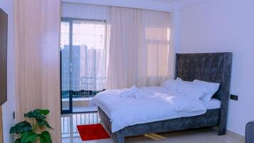 1 bedroom, desk, iron/ironing board, free WiFi