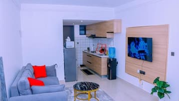 Smart TV, table tennis