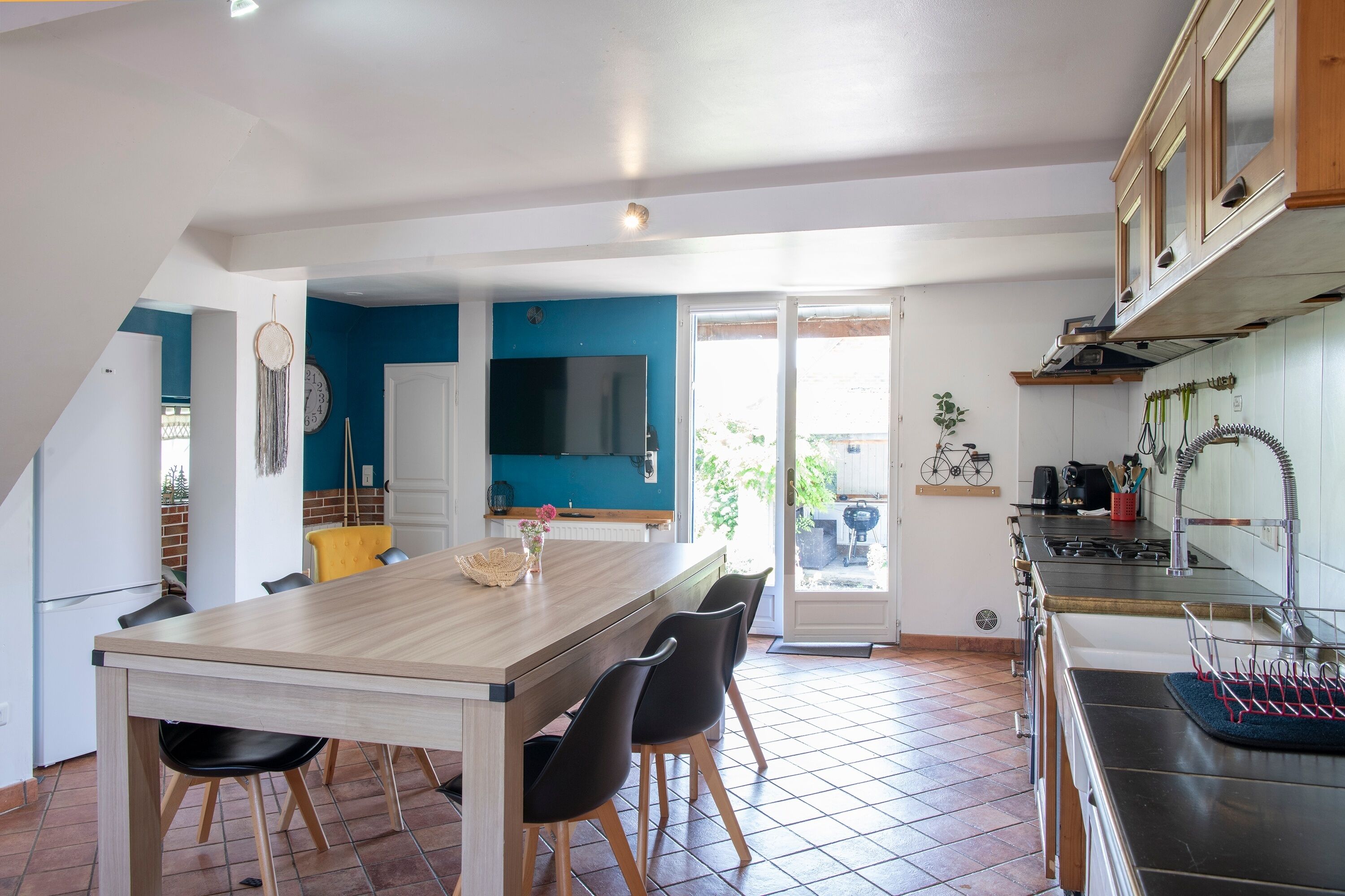 Kühlschrank, Mikrowelle, Ofen, Geschirrspüler