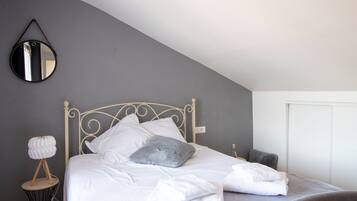 2 habitaciones, tabla de planchar con plancha y wifi gratis