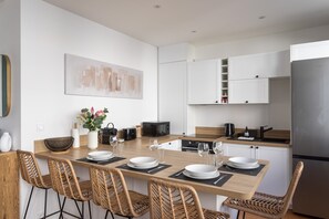 Fridge, microwave, oven, dishwasher