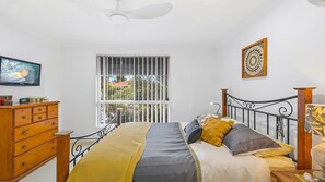 3 Schlafzimmer, Bügeleisen/Bügelbrett, Internetzugang, Bettwäsche