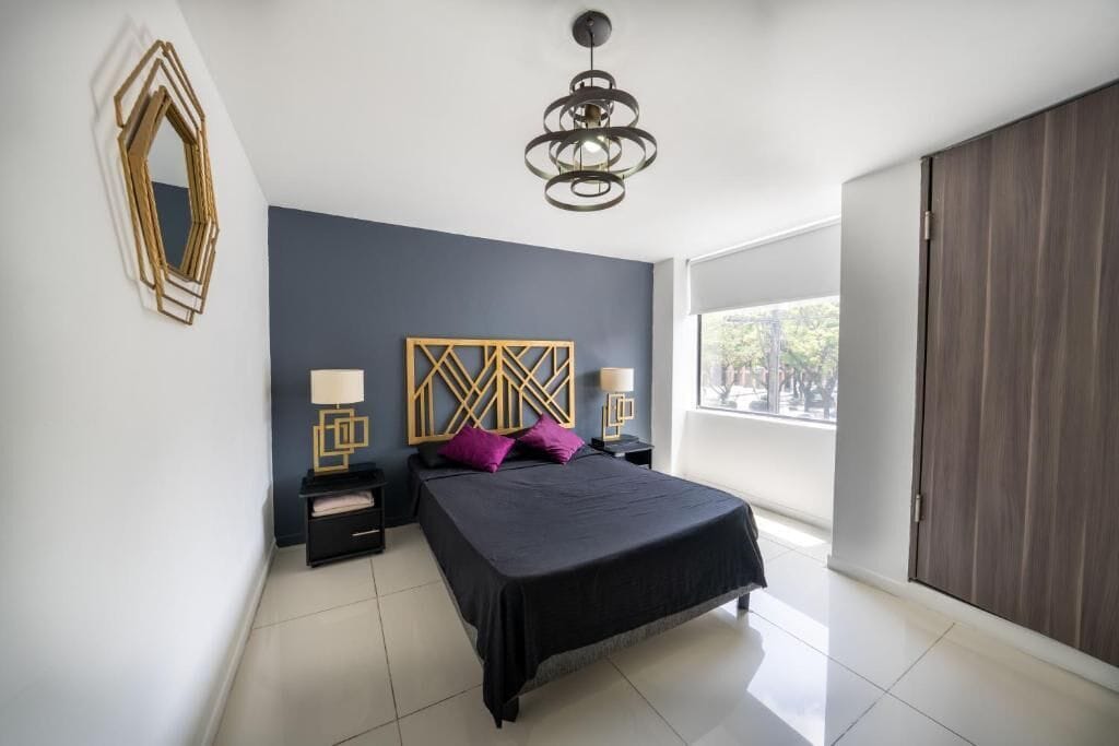 2 quartos, ferros/tábuas de passar roupa, Wi-Fi de cortesia