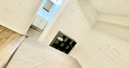 Charming 1-bedroom Perfect for Extended Stays: Hotel Alternative for Workers