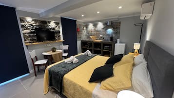 1 camera, Wi-Fi gratuito, lenzuola