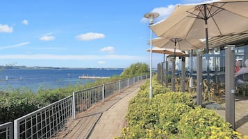Apartment | Water view