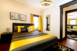 Laptop workspace, iron/ironing board, free WiFi