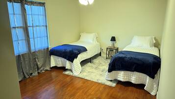 4 bedrooms, WiFi, bed sheets