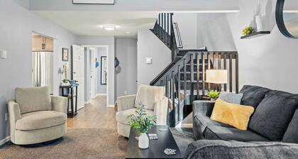 Lakeside Haven Ping Pong, Fire Pit & Mins to Big Boulder & Lake Harmony